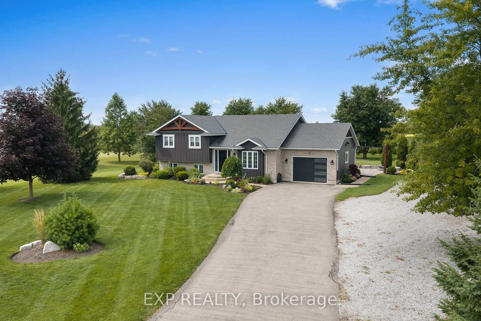 Photo 2 of 32070 Sideroad 20 Road, Wainfleet, Marshville/Winger — HOMEH