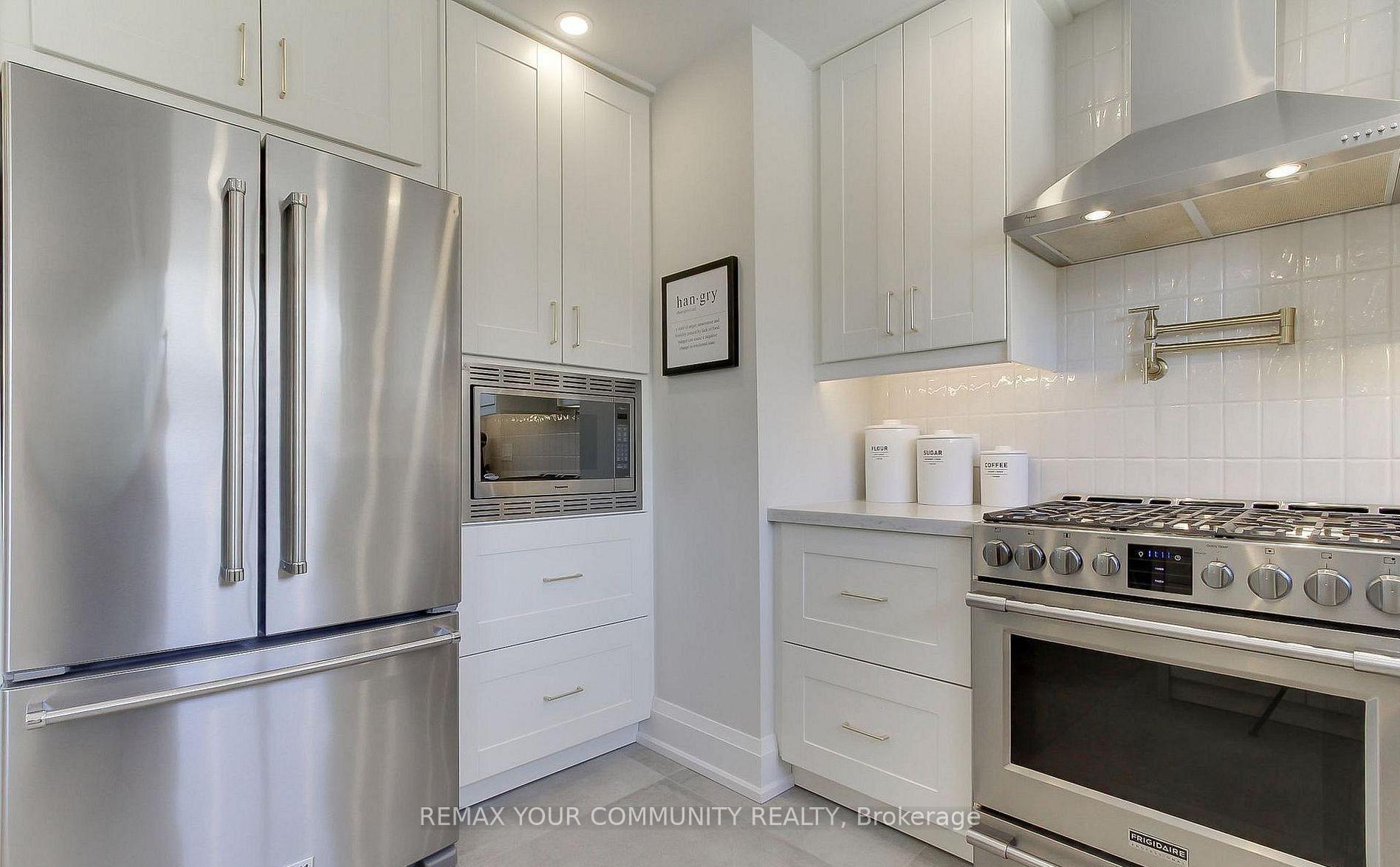 Photo 17 of Unit Main Floor w/o basement, 67 Davis Road, Aurora, Aurora Highlands — HOMEH