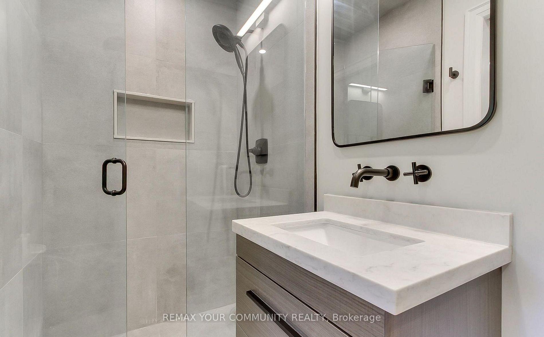 Photo 23 of Unit Main Floor w/o basement, 67 Davis Road, Aurora, Aurora Highlands — HOMEH