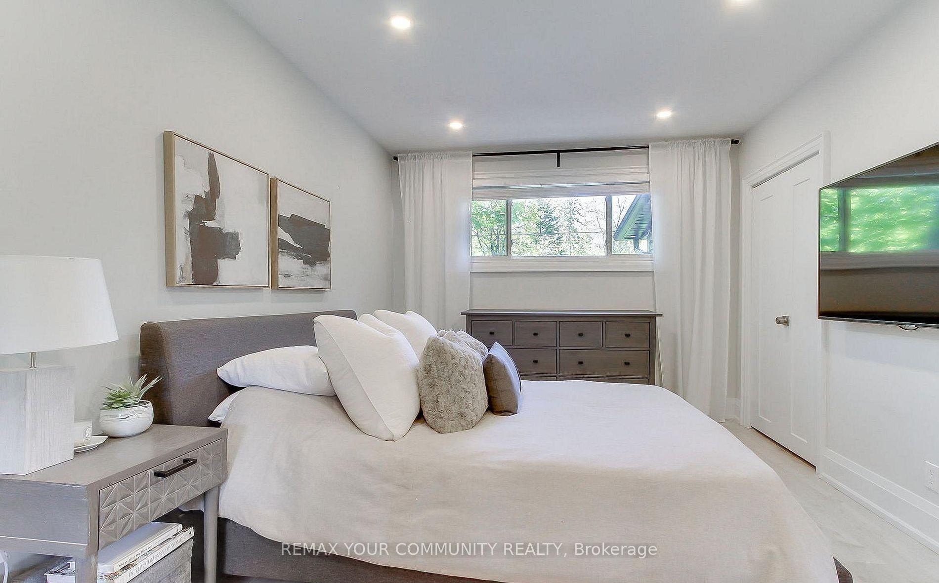 Photo 28 of Unit Main Floor w/o basement, 67 Davis Road, Aurora, Aurora Highlands — HOMEH