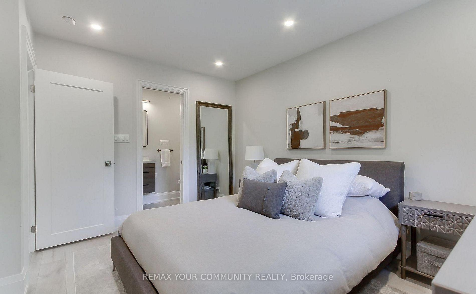 Photo 30 of Unit Main Floor w/o basement, 67 Davis Road, Aurora, Aurora Highlands — HOMEH