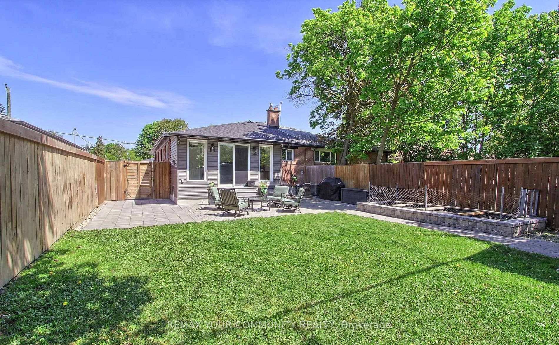 Photo 38 of Unit Main Floor w/o basement, 67 Davis Road, Aurora, Aurora Highlands — HOMEH