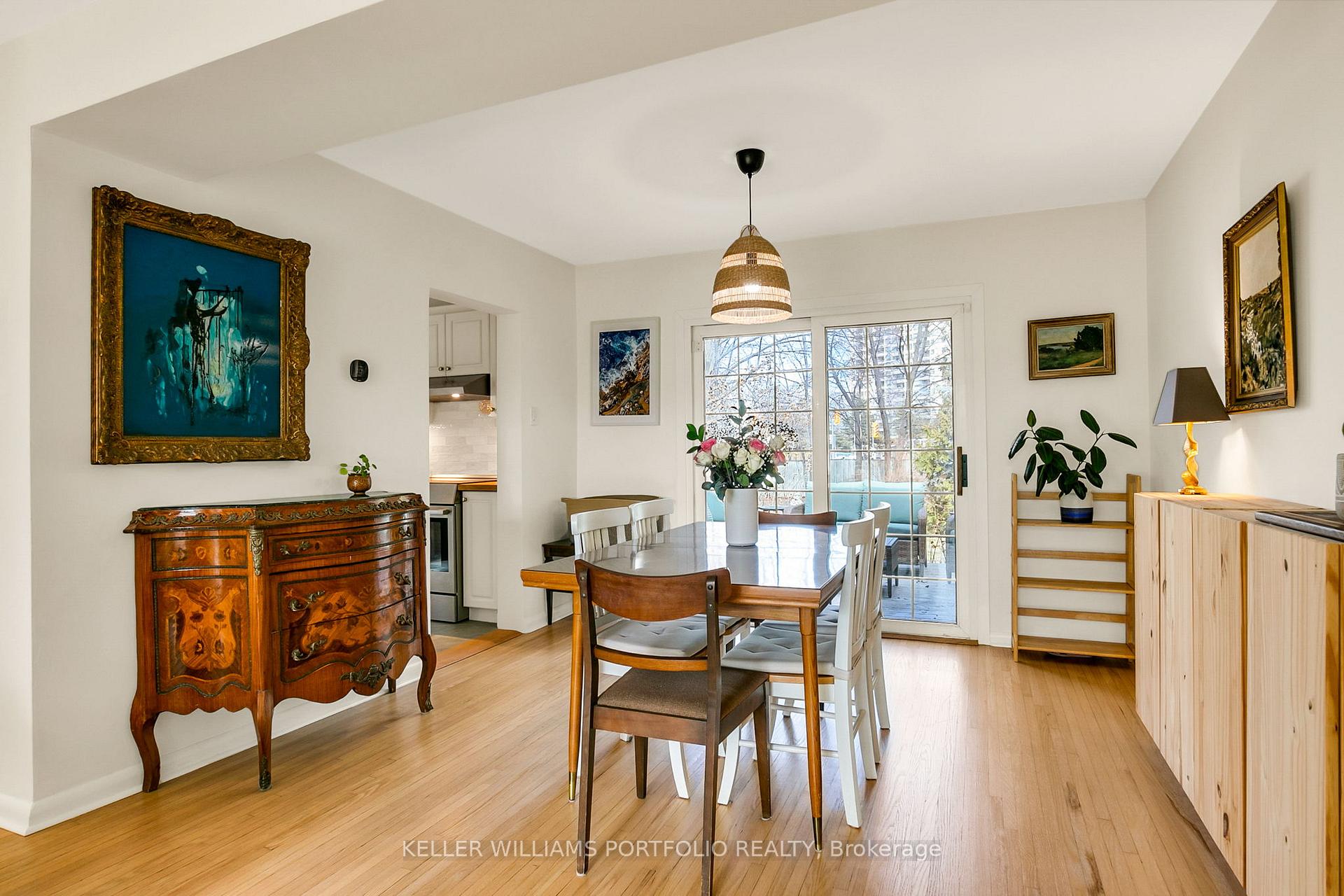Photo 8 of 88 Sabrina Dr, Etobicoke, Willowridge-Martingrove-Richview — HOMEH
