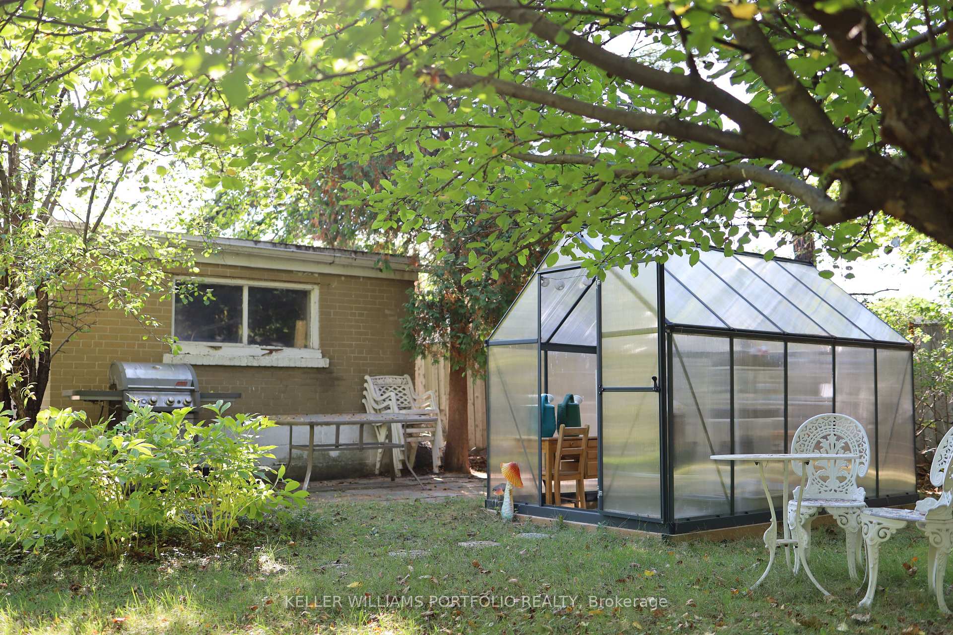 Photo 34 of 88 Sabrina Dr, Etobicoke, Willowridge-Martingrove-Richview — HOMEH