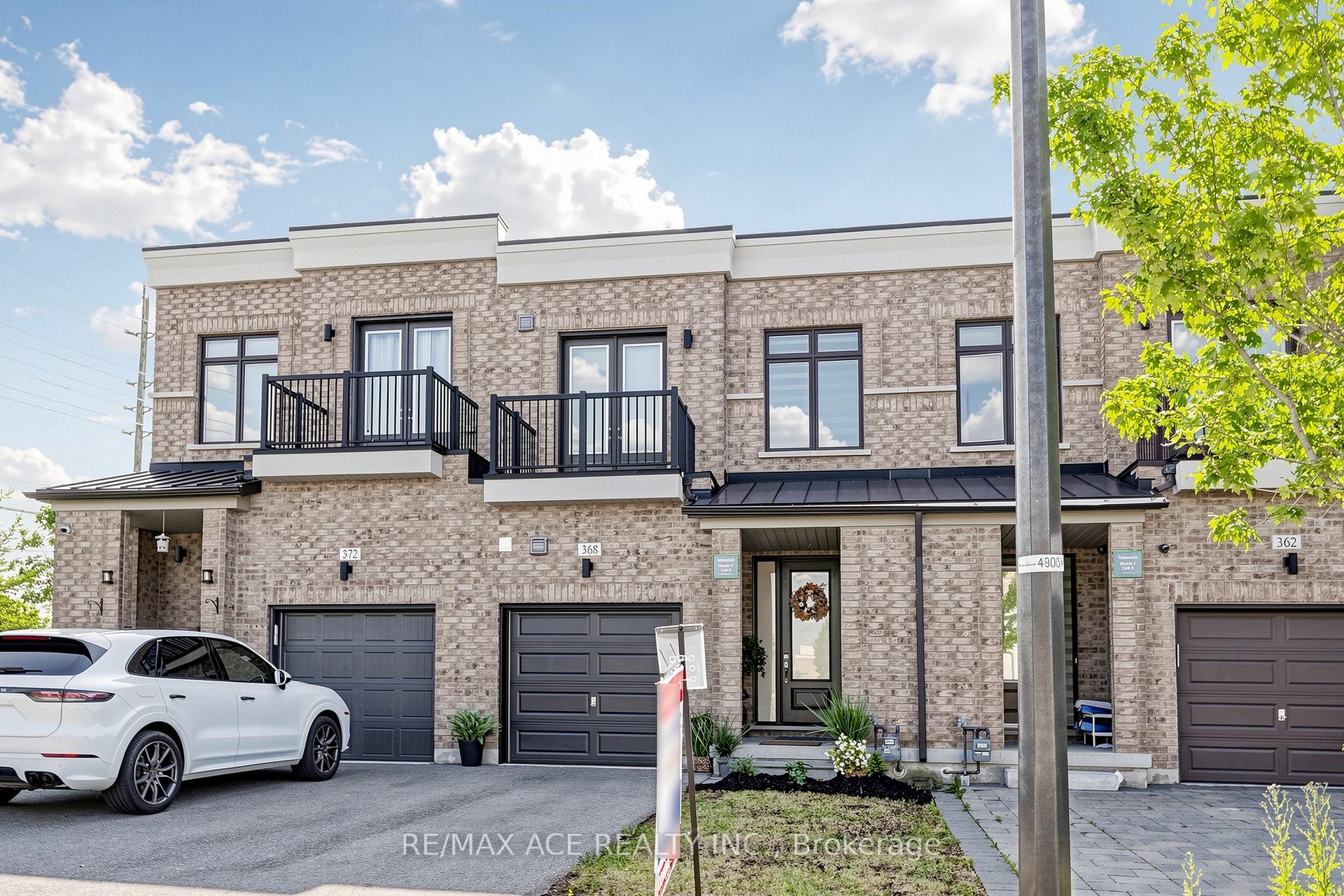 Photo 2 of 368 Elyse Court, Aurora, Bayview Northeast — HOMEH