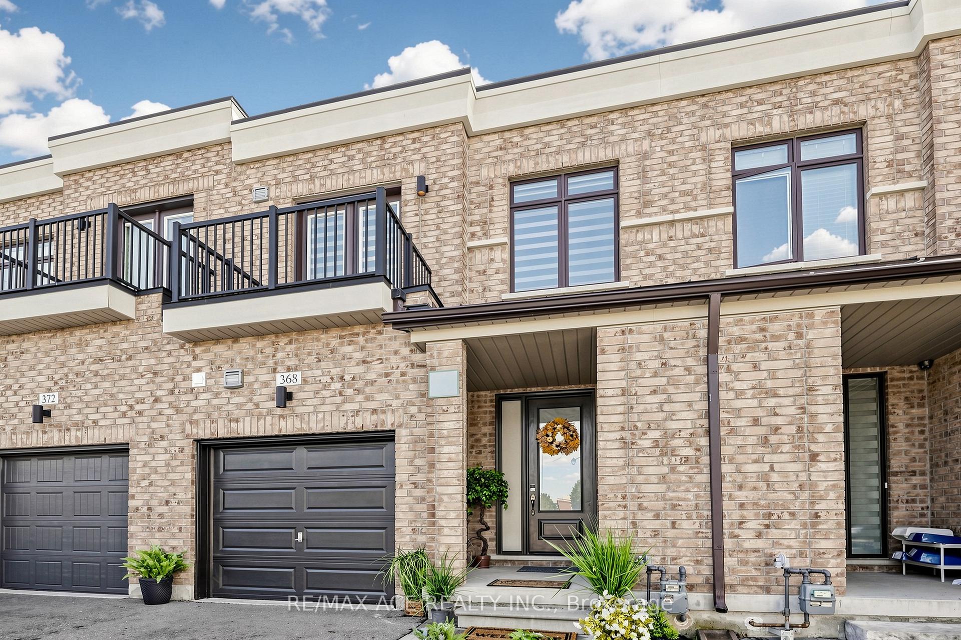 Photo 3 of 368 Elyse Court, Aurora, Bayview Northeast — HOMEH