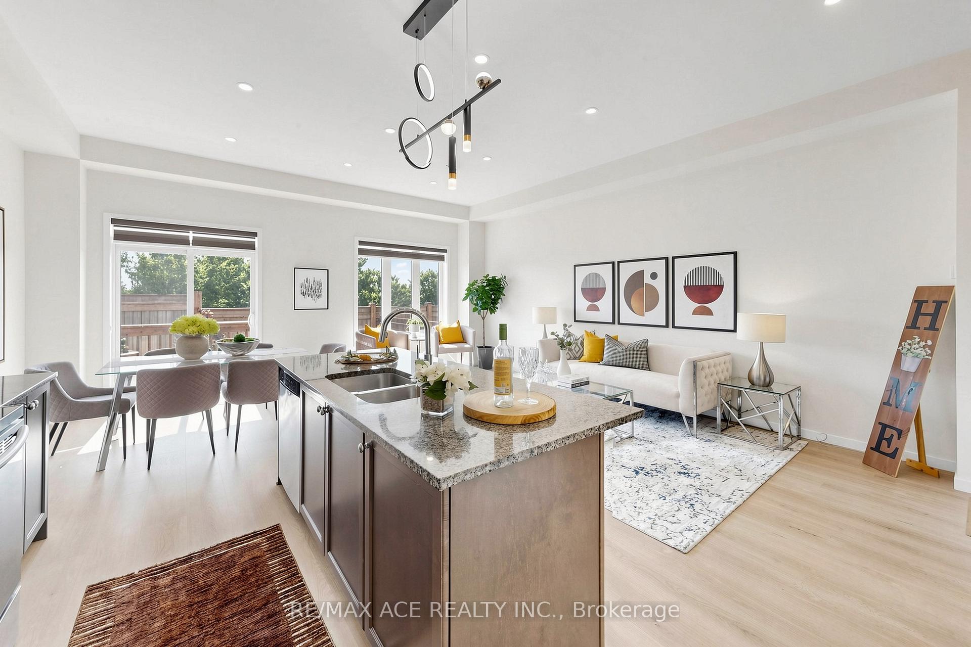 Photo 12 of 368 Elyse Court, Aurora, Bayview Northeast — HOMEH