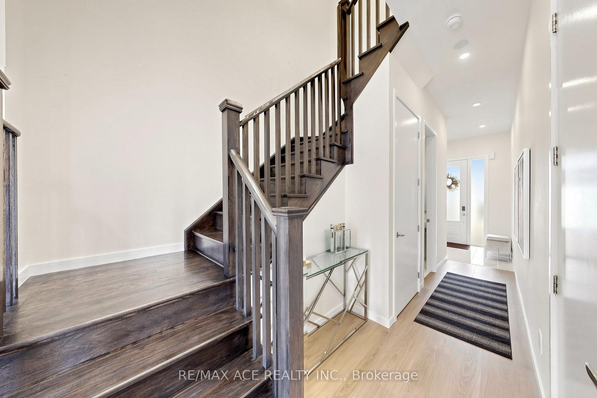 Photo 21 of 368 Elyse Court, Aurora, Bayview Northeast — HOMEH