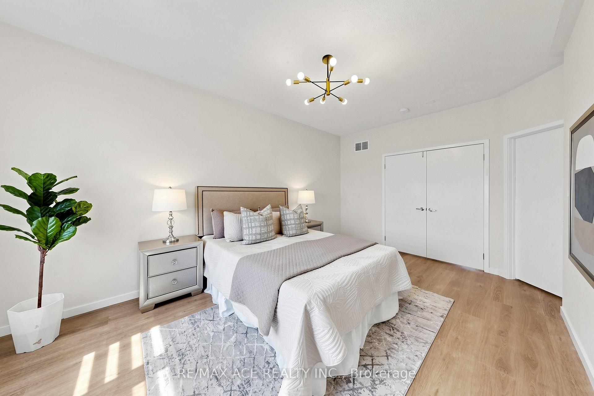 Photo 23 of 368 Elyse Court, Aurora, Bayview Northeast — HOMEH