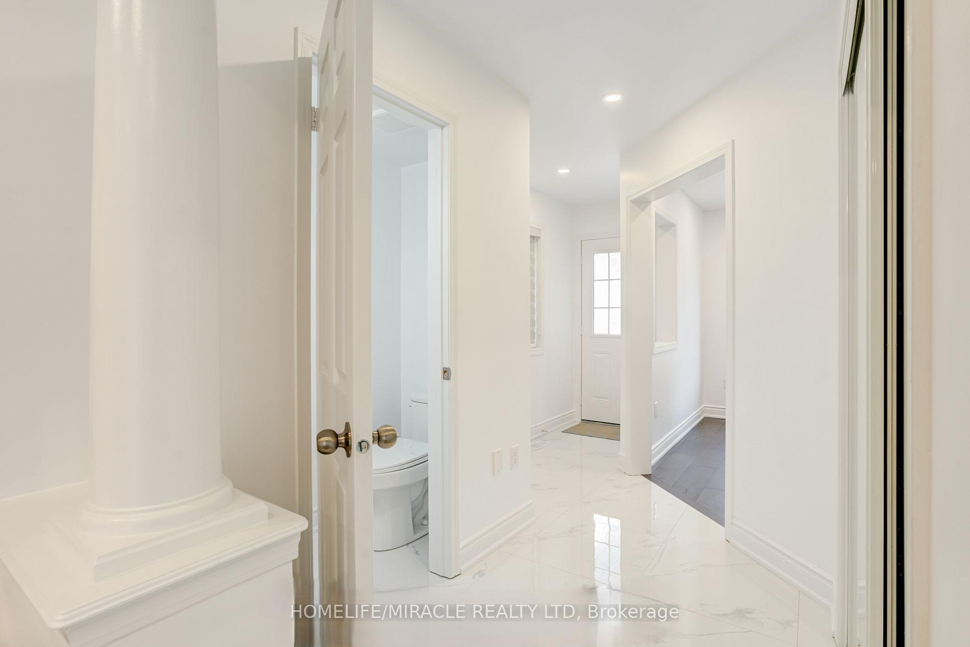 Photo 3 of Unit Upper, 190 Fandango Drive, Brampton, Credit Valley — HOMEH