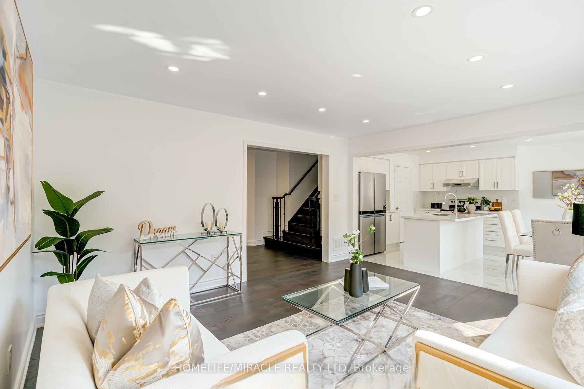 Photo 9 of Unit Upper, 190 Fandango Drive, Brampton, Credit Valley — HOMEH