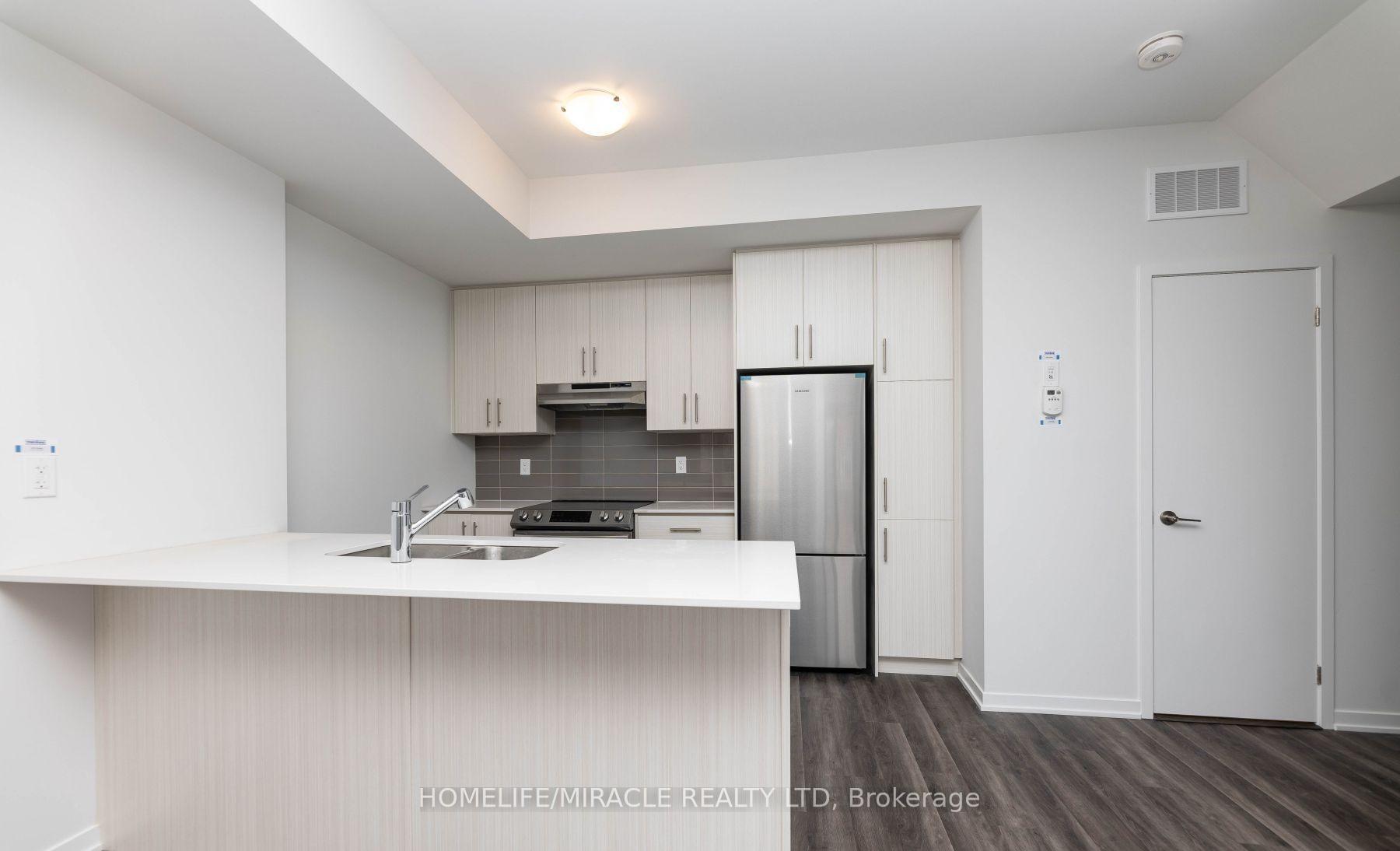 Photo 6 of Unit 166, 20 Lloyd Jane Lane, Etobicoke, New Toronto — HOMEH