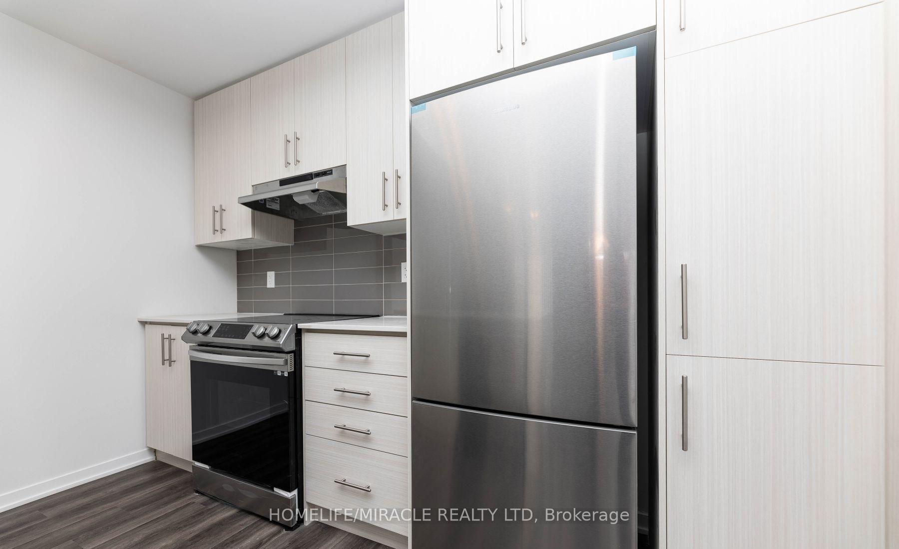 Photo 8 of Unit 166, 20 Lloyd Jane Lane, Etobicoke, New Toronto — HOMEH
