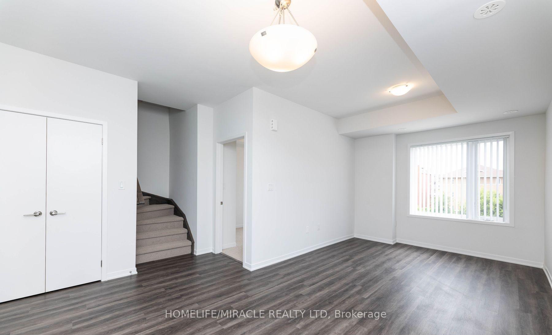 Photo 11 of Unit 166, 20 Lloyd Jane Lane, Etobicoke, New Toronto — HOMEH