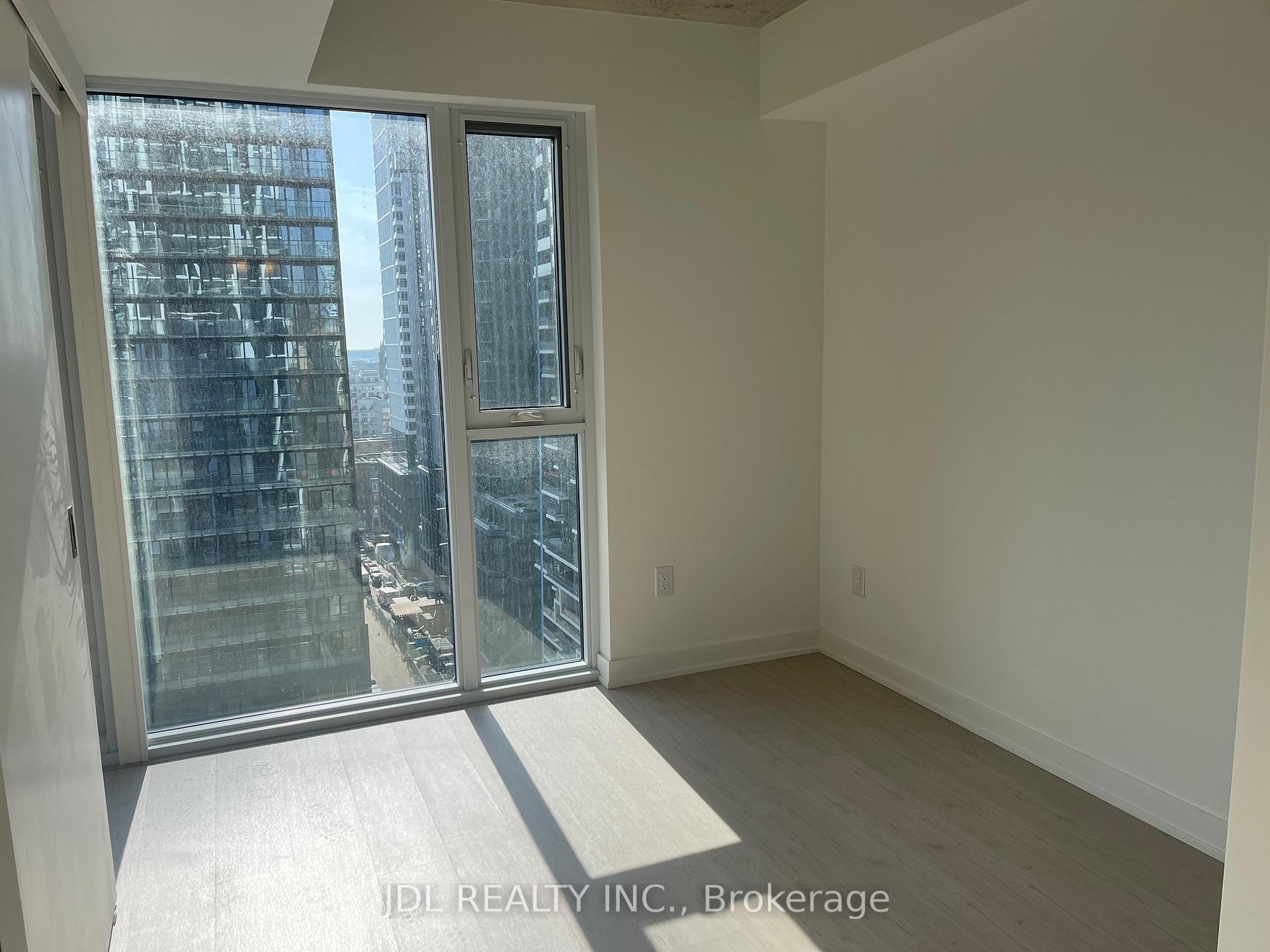 Photo 6 of Unit 1603, 65 Mutual Street, Toronto, Church-Yonge Corridor — HOMEH