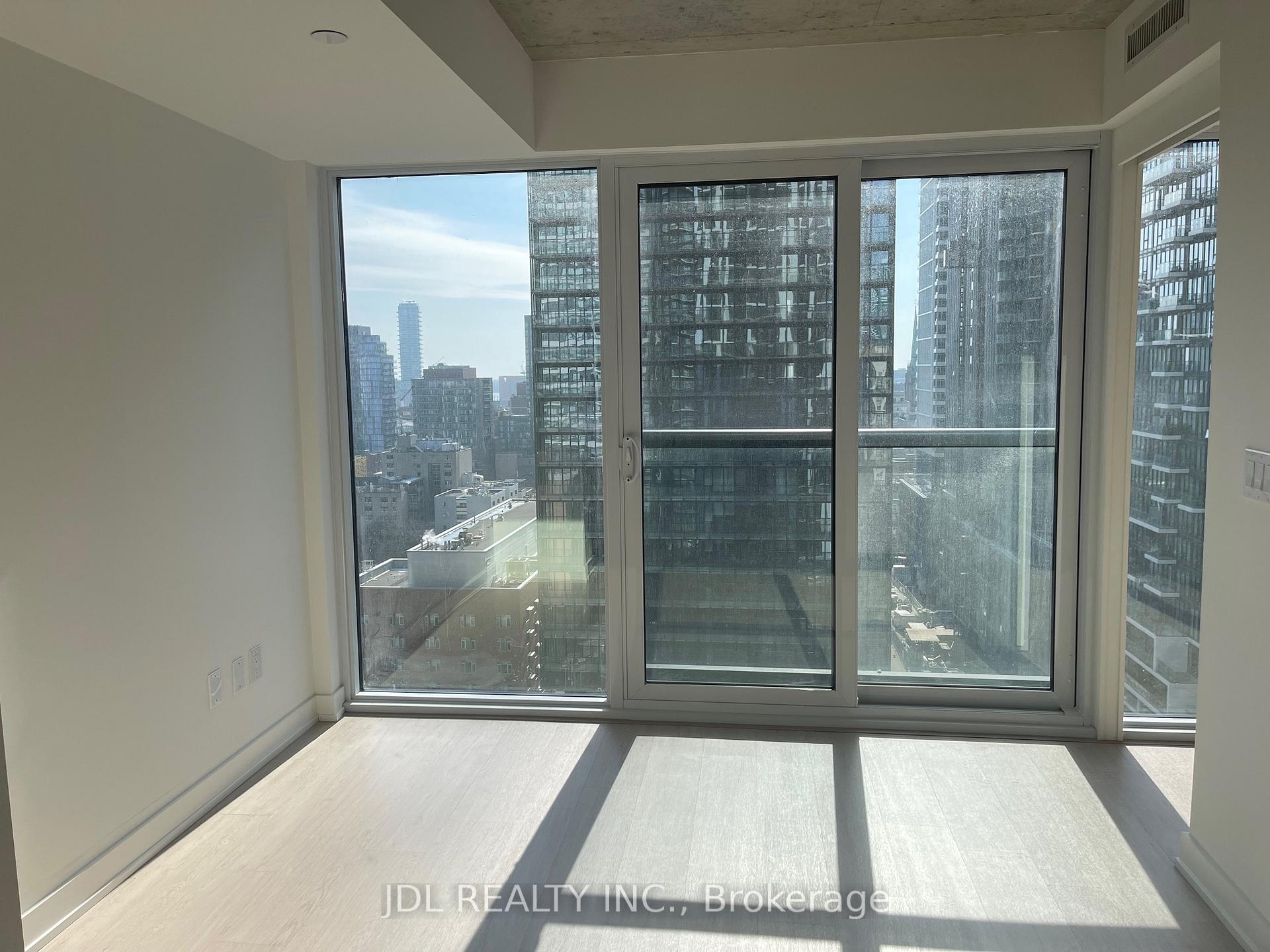 Photo 5 of Unit 1603, 65 Mutual Street, Toronto, Church-Yonge Corridor — HOMEH