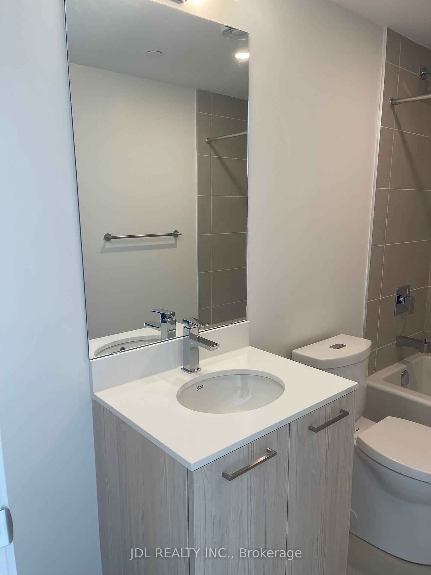 Photo 13 of Unit 1603, 65 Mutual Street, Toronto, Church-Yonge Corridor — HOMEH