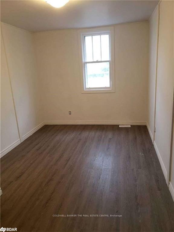 Photo 11 of 119A Henry Street, Barrie, Queen's Park — HOMEH