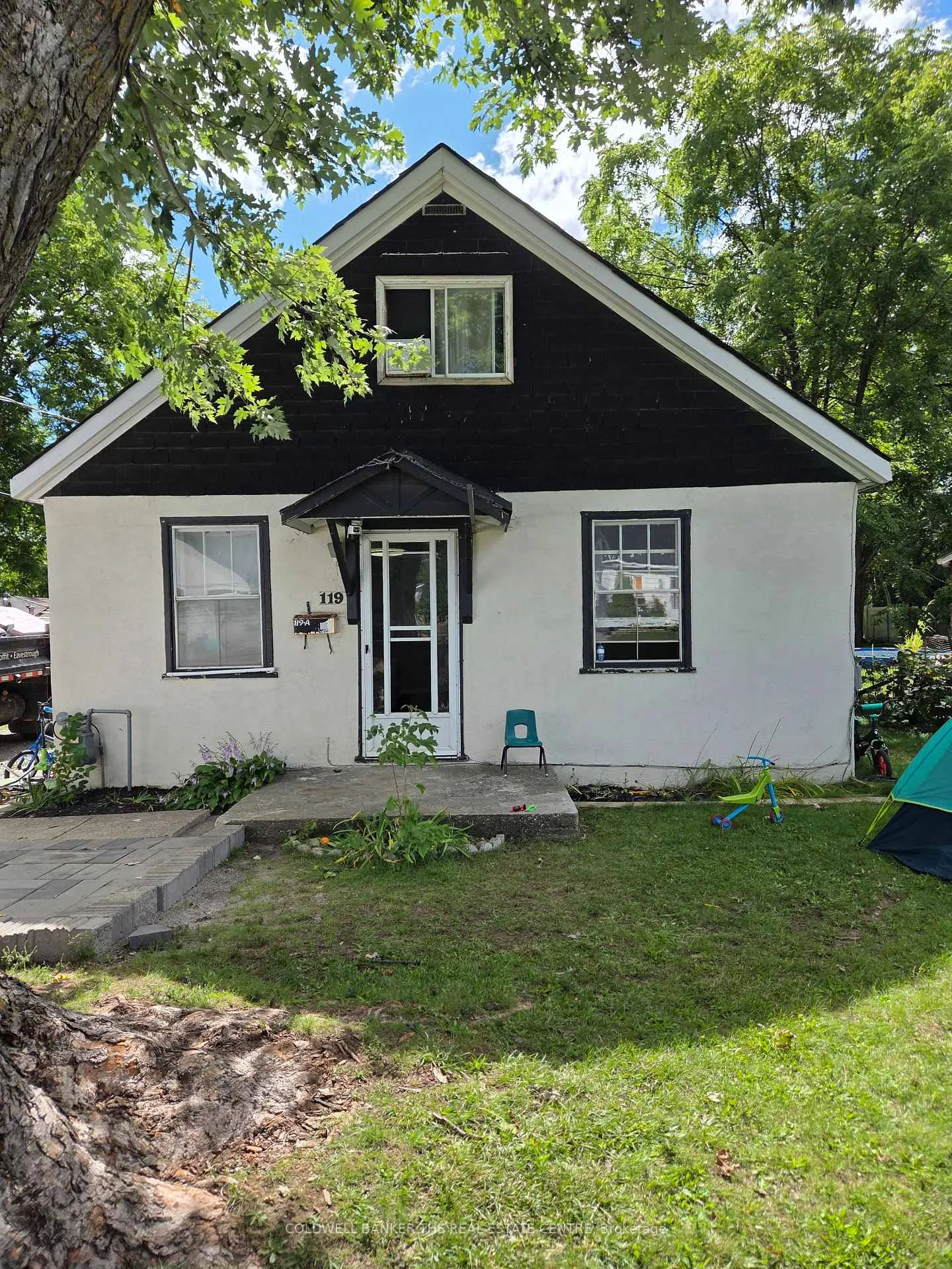 Photo 1 of 119A Henry Street, Barrie, Queen's Park — HOMEH