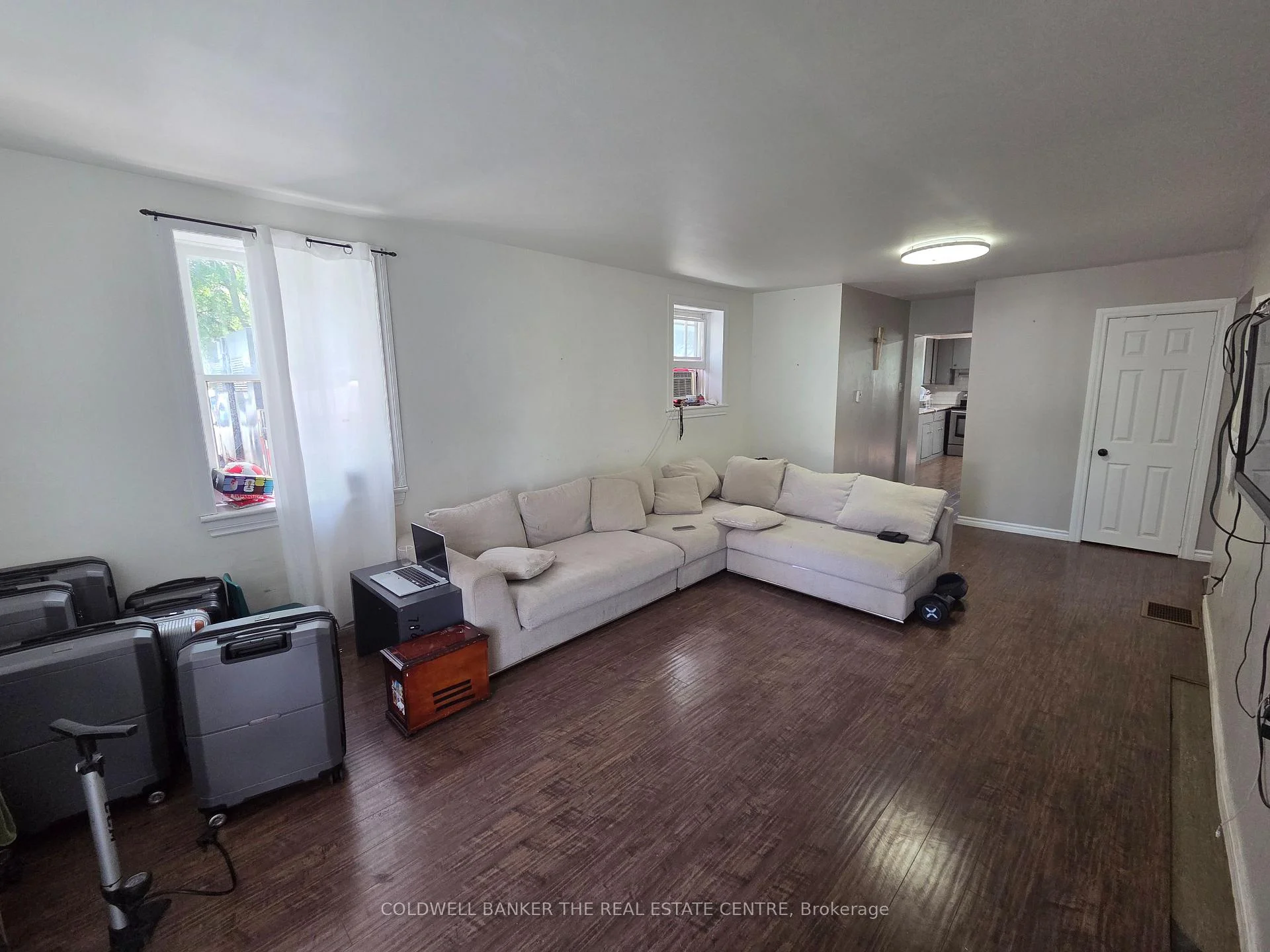 Photo 8 of 119A Henry Street, Barrie, Queen's Park — HOMEH