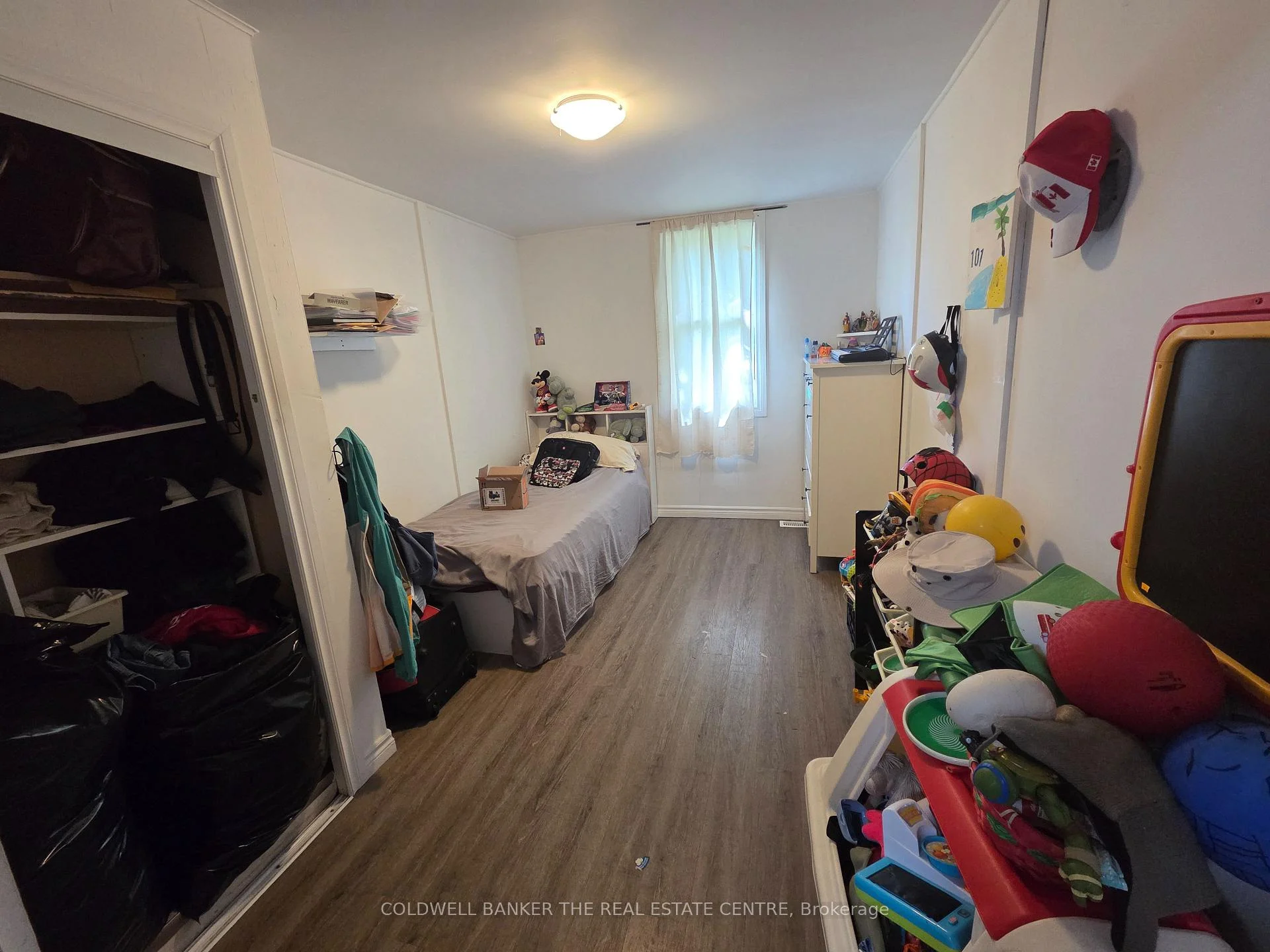 Photo 14 of 119A Henry Street, Barrie, Queen's Park — HOMEH