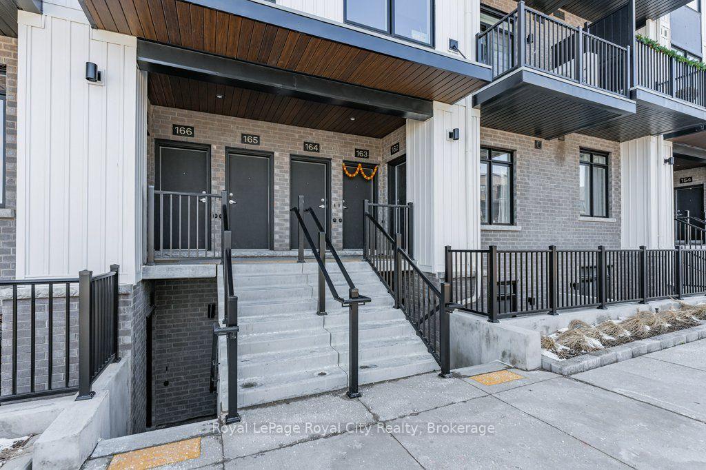 Photo 3 of Unit 162, 824 Woolwich Street, Guelph, Riverside Park — HOMEH
