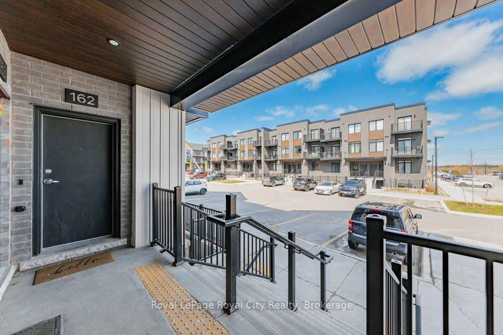 Photo 4 of Unit 162, 824 Woolwich Street, Guelph, Riverside Park — HOMEH
