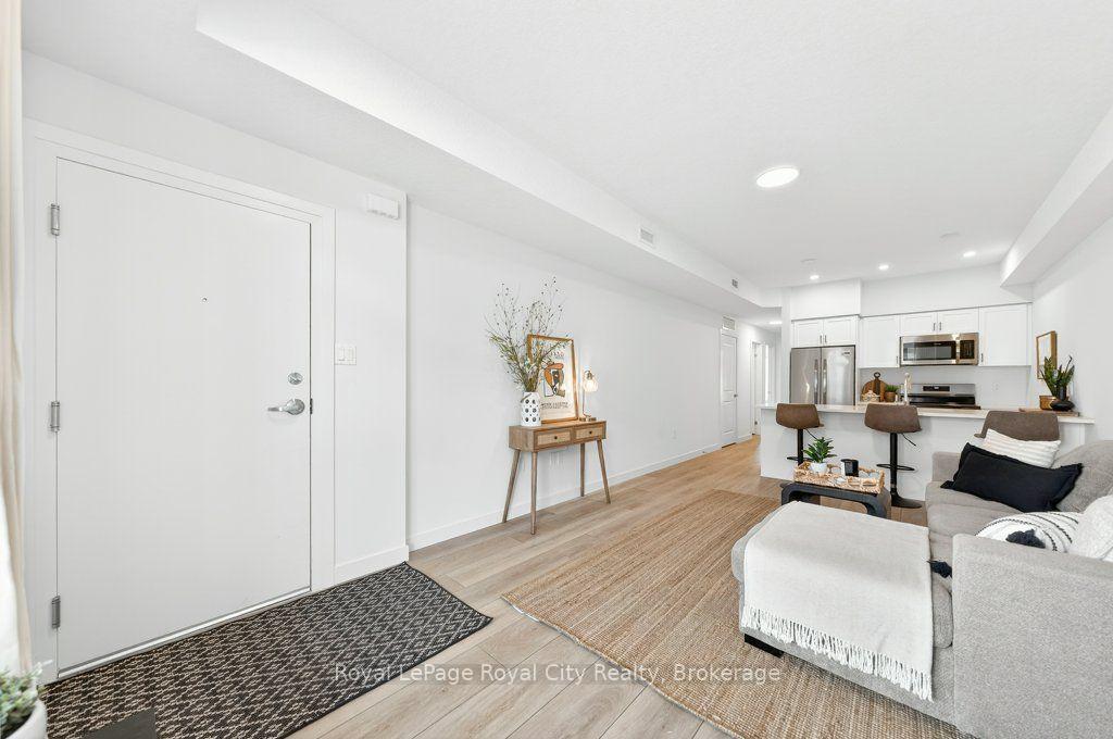 Photo 6 of Unit 162, 824 Woolwich Street, Guelph, Riverside Park — HOMEH