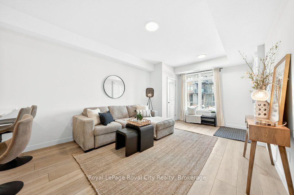Photo 8 of Unit 162, 824 Woolwich Street, Guelph, Riverside Park — HOMEH