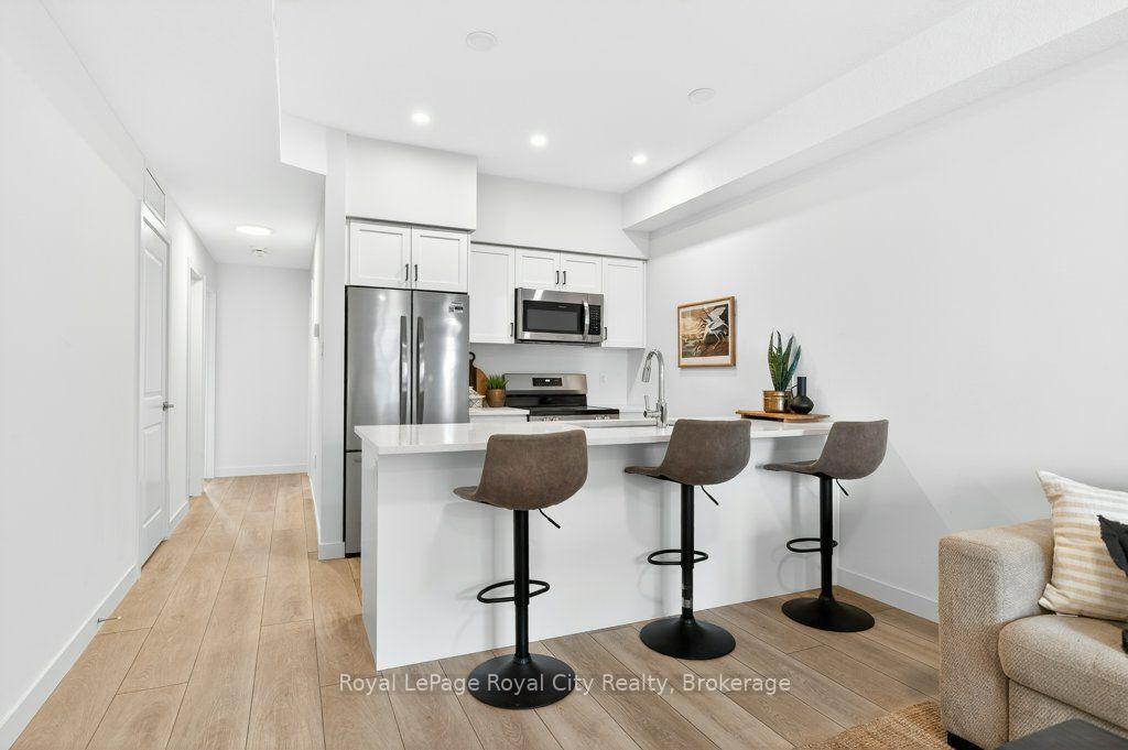 Photo 9 of Unit 162, 824 Woolwich Street, Guelph, Riverside Park — HOMEH