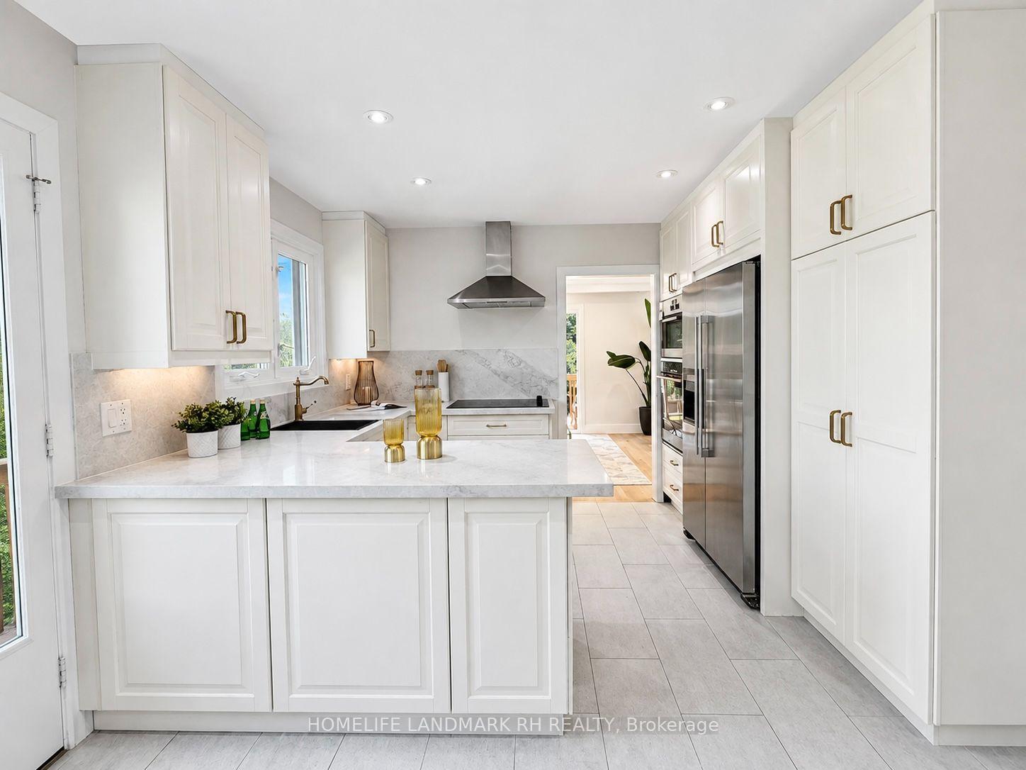 Photo 14 of 225 Maxome Avenue, North York, Newtonbrook East — HOMEH