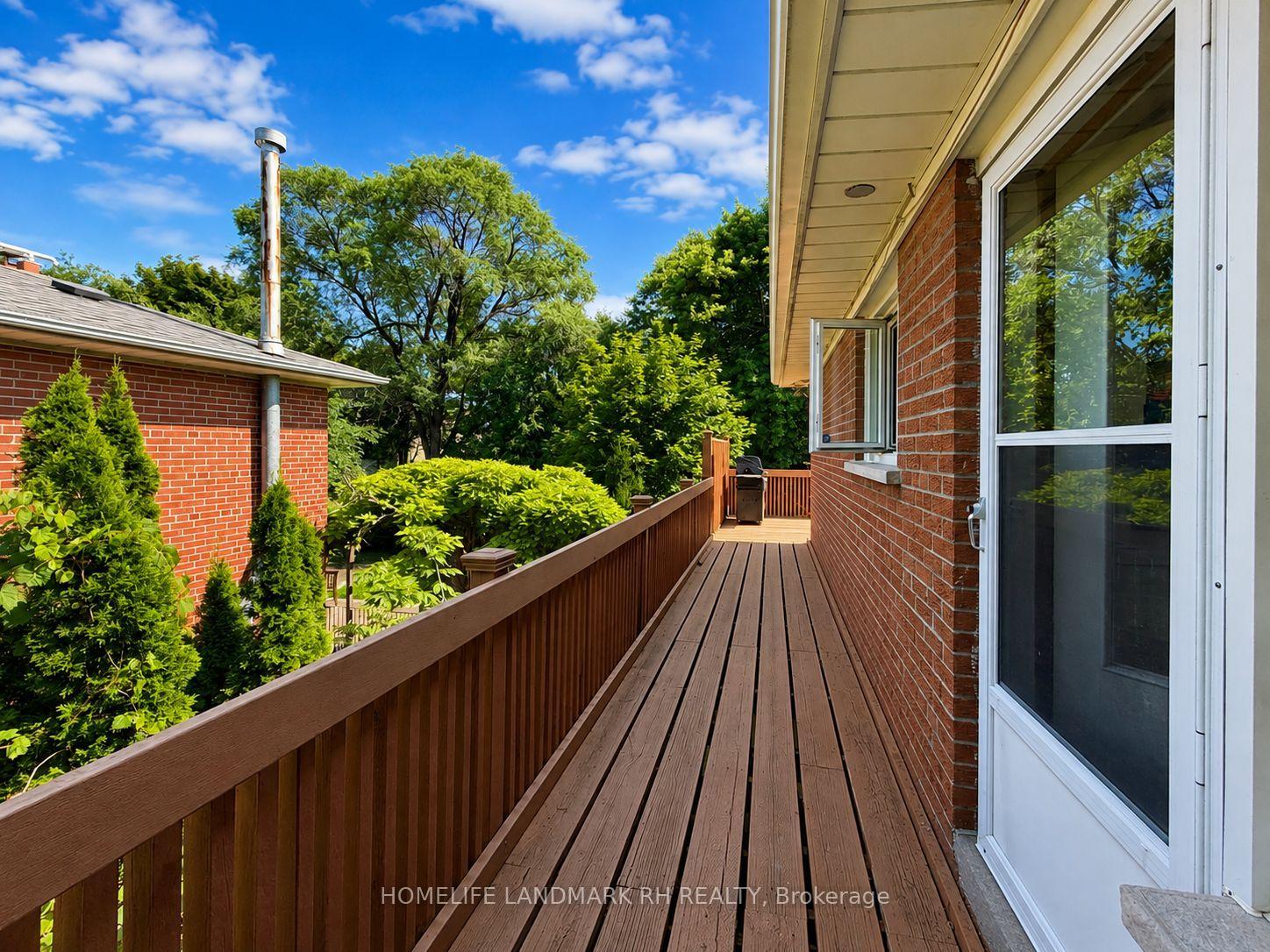 Photo 19 of 225 Maxome Avenue, North York, Newtonbrook East — HOMEH