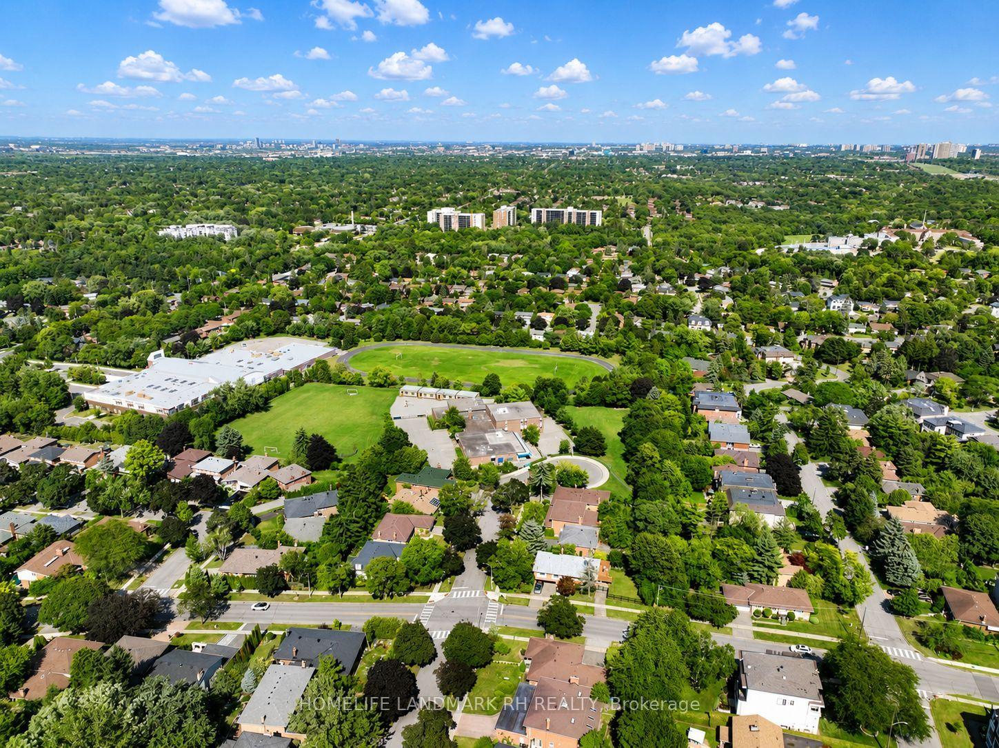 Photo 41 of 225 Maxome Avenue, North York, Newtonbrook East — HOMEH