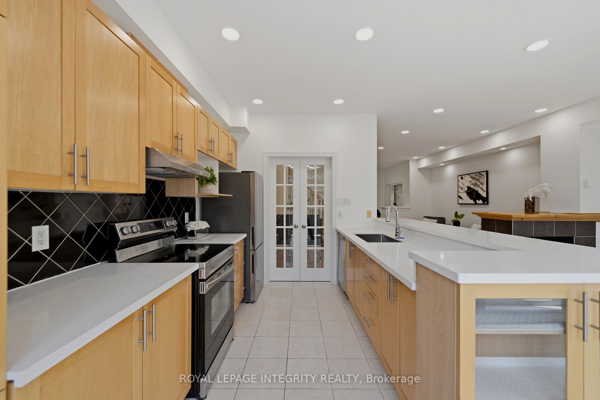 Photo 16 of 531 Remnor Avenue, Ottawa, Kanata - Kanata Lakes/Heritage Hills — HOMEH