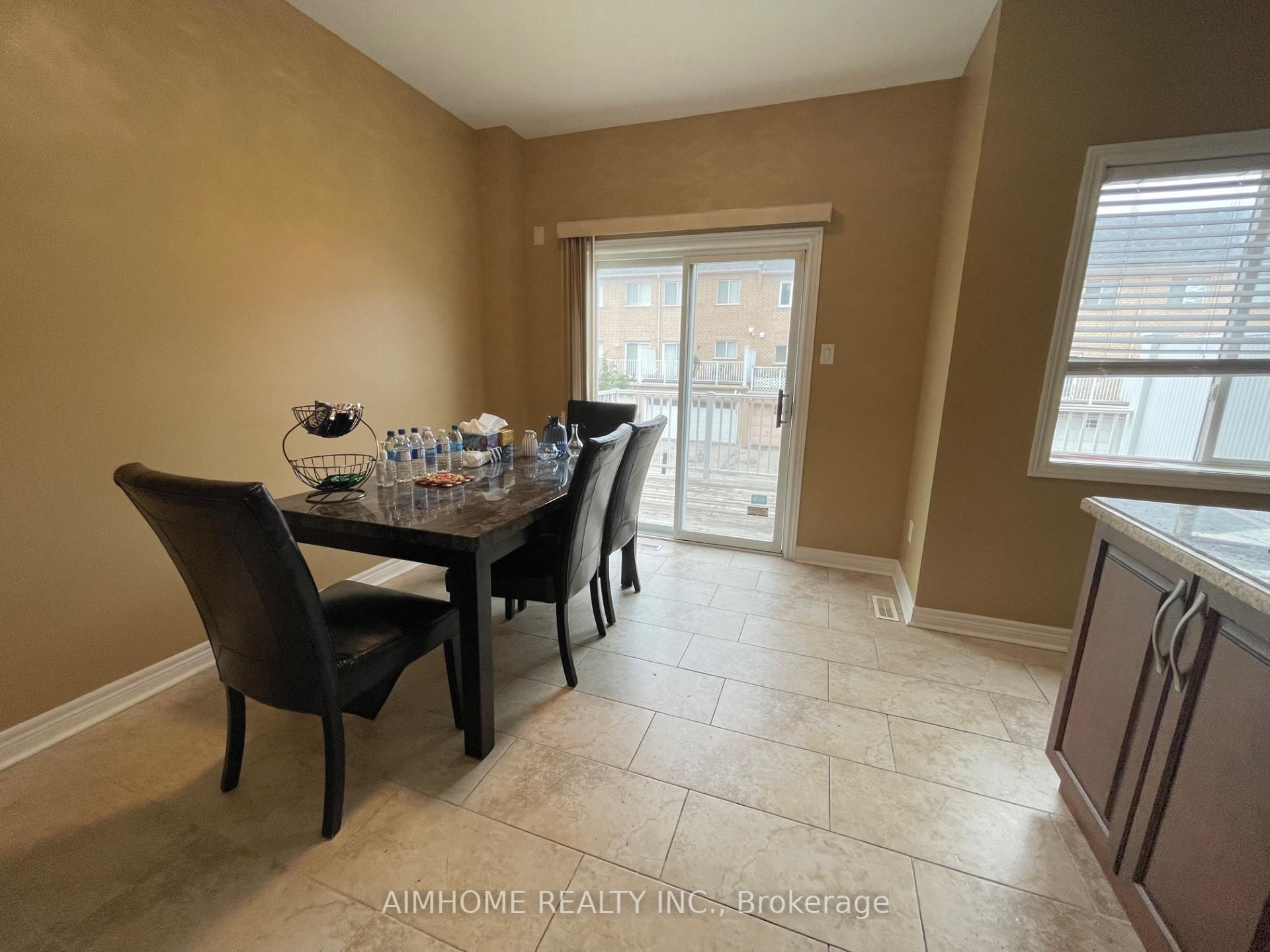 Photo 6 of 75 Leitchcroft Crescent, Markham, Commerce Valley — HOMEH