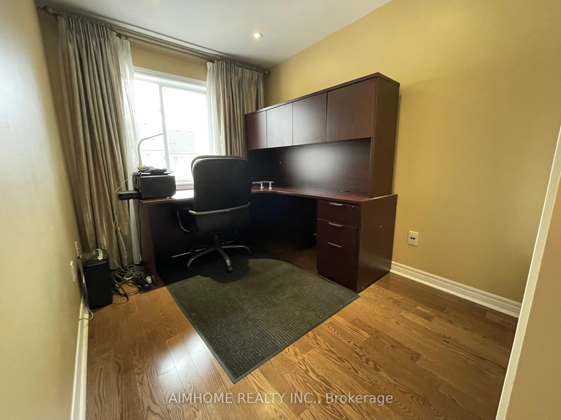 Photo 15 of 75 Leitchcroft Crescent, Markham, Commerce Valley — HOMEH