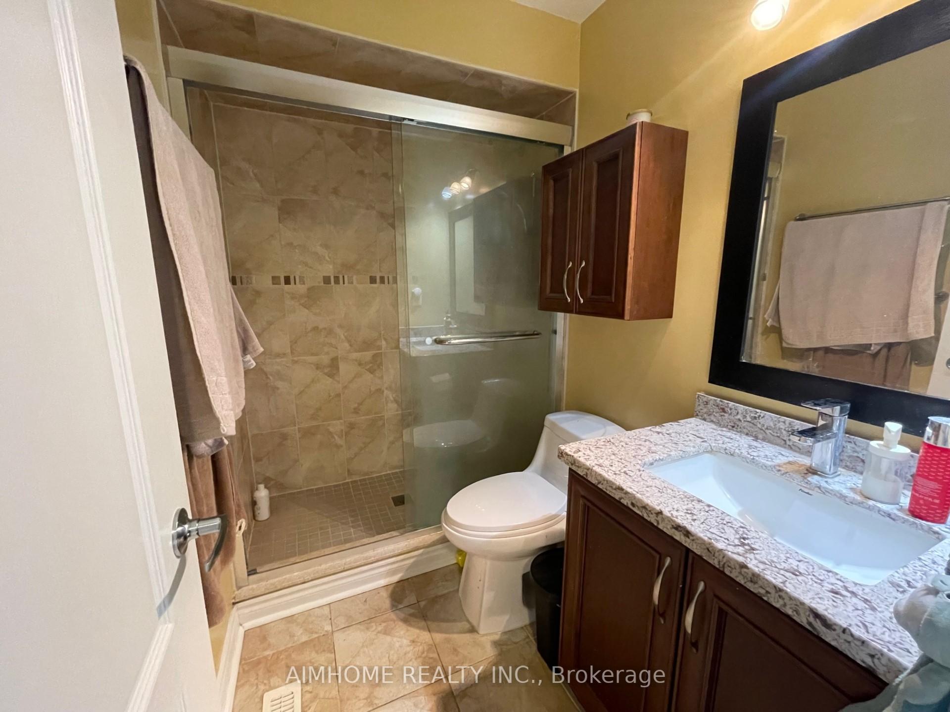Photo 17 of 75 Leitchcroft Crescent, Markham, Commerce Valley — HOMEH