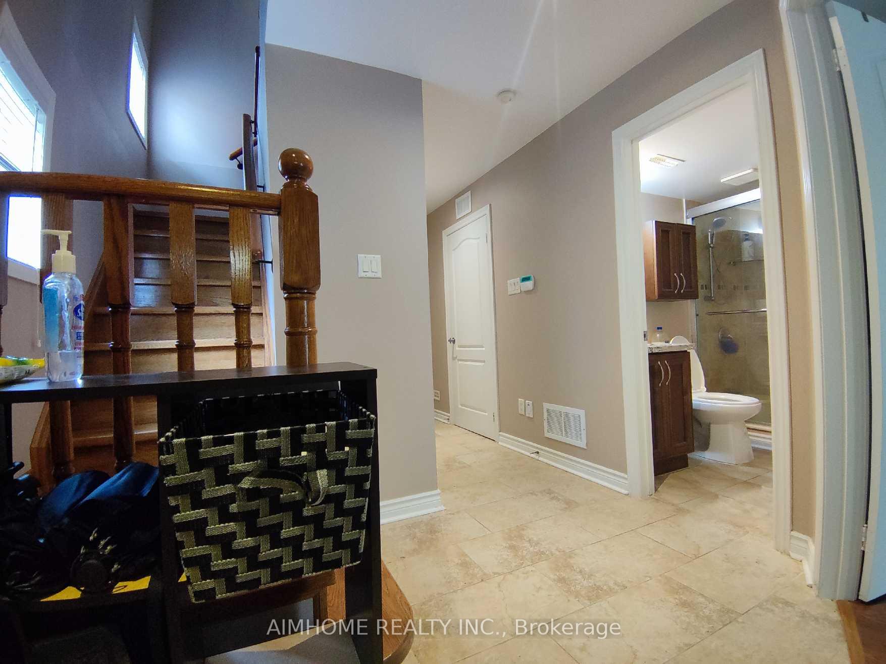 Photo 18 of 75 Leitchcroft Crescent, Markham, Commerce Valley — HOMEH