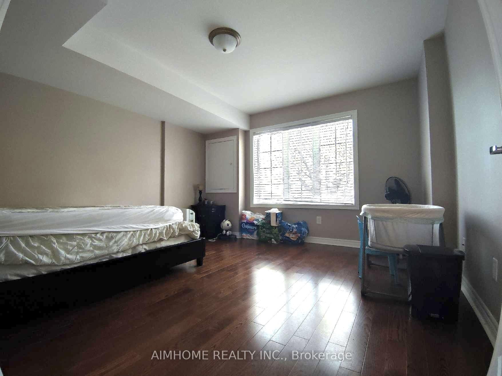 Photo 19 of 75 Leitchcroft Crescent, Markham, Commerce Valley — HOMEH