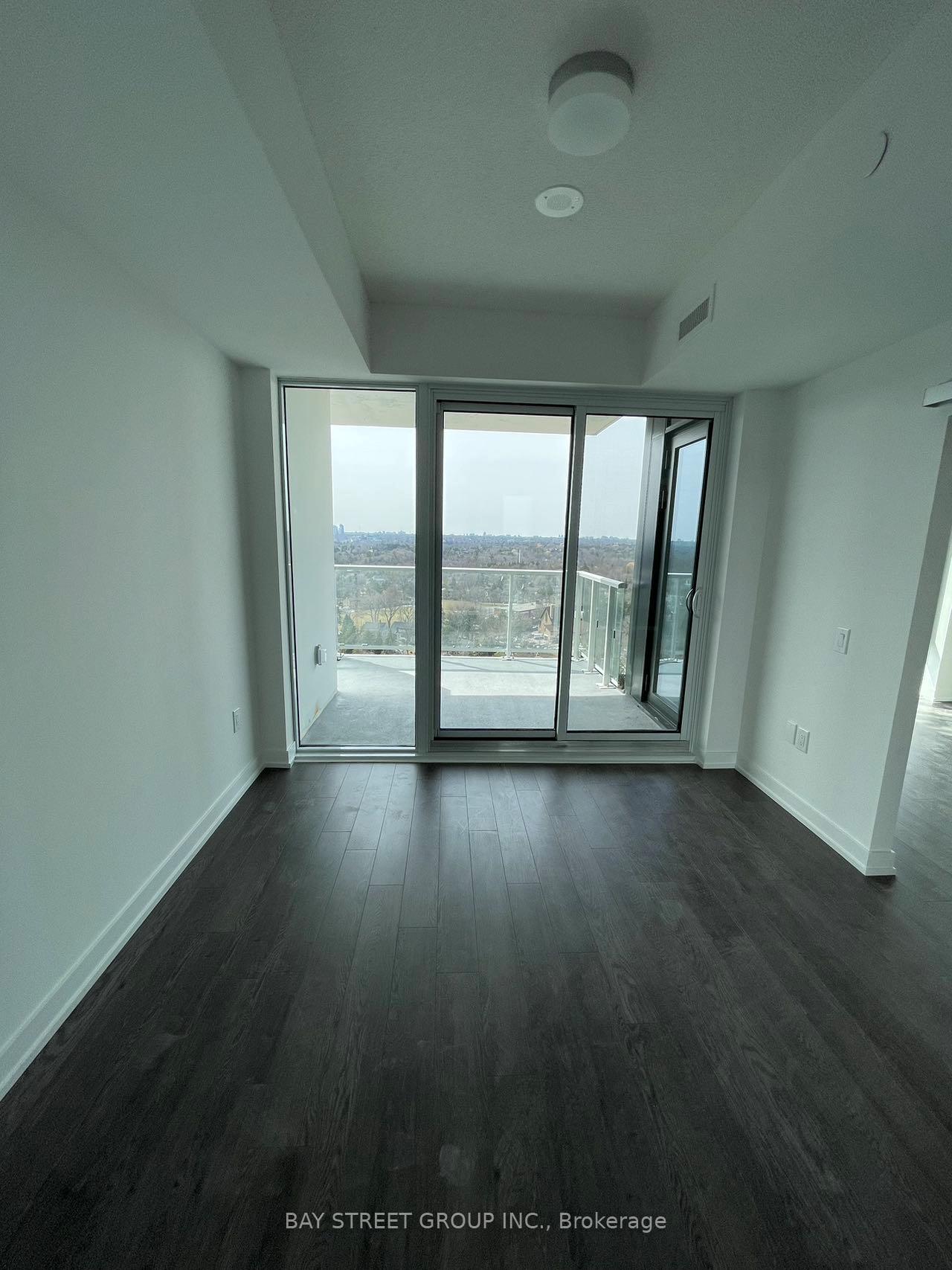 Photo 5 of 20 O'Neill Road, North York, Banbury-Don Mills — HOMEH