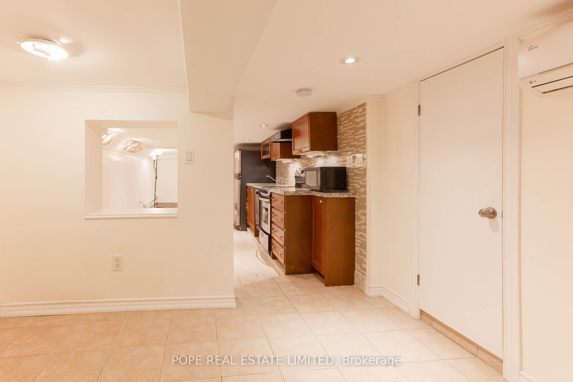 Photo 3 of Unit BSMT, 447 Roxton Road, Toronto, Palmerston-Little Italy — HOMEH