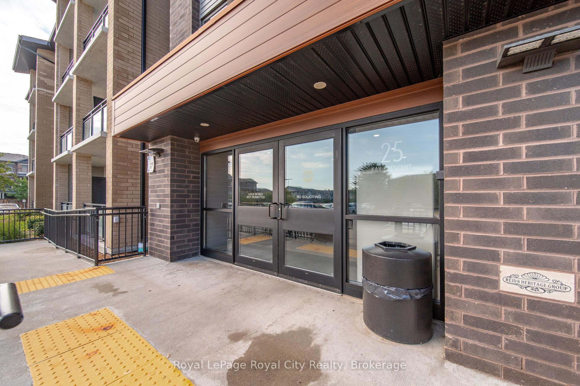 Photo 3 of Unit 302, 25 Kay Crescent, Guelph, Pineridge/Westminster Woods — HOMEH