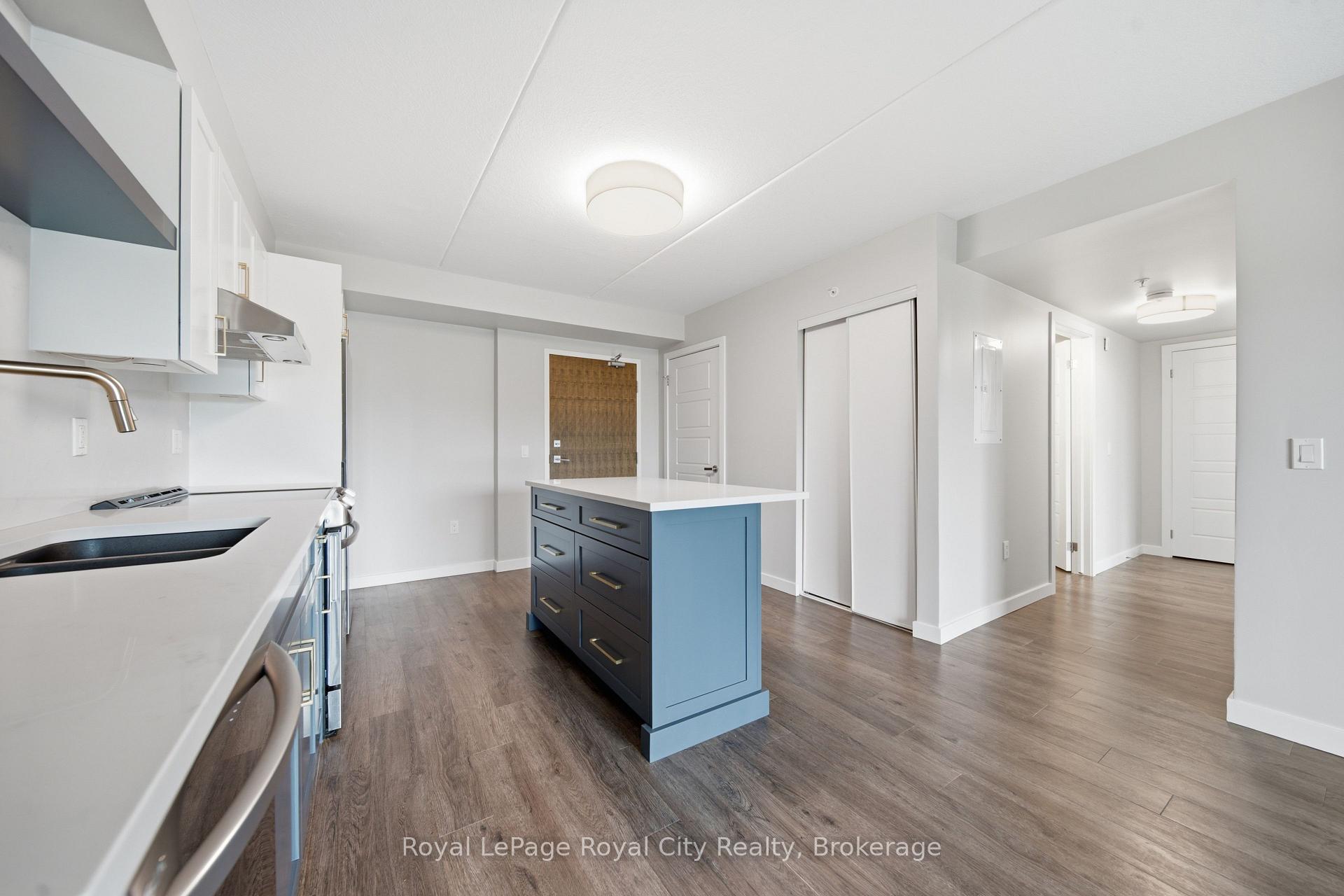 Photo 8 of Unit 302, 25 Kay Crescent, Guelph, Pineridge/Westminster Woods — HOMEH