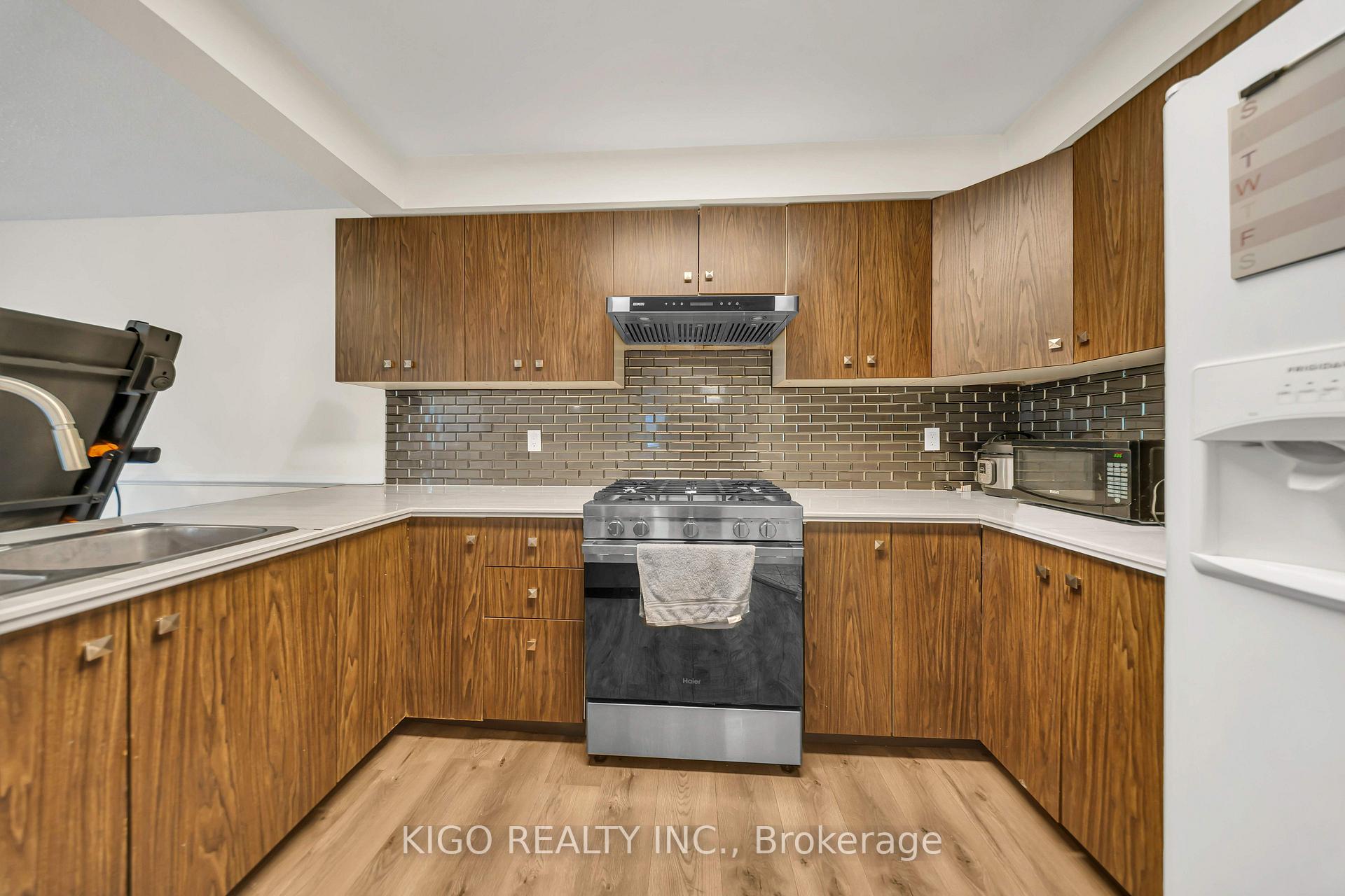 Photo 9 of 191 Livingstone Street W, Barrie, Sunnidale — HOMEH