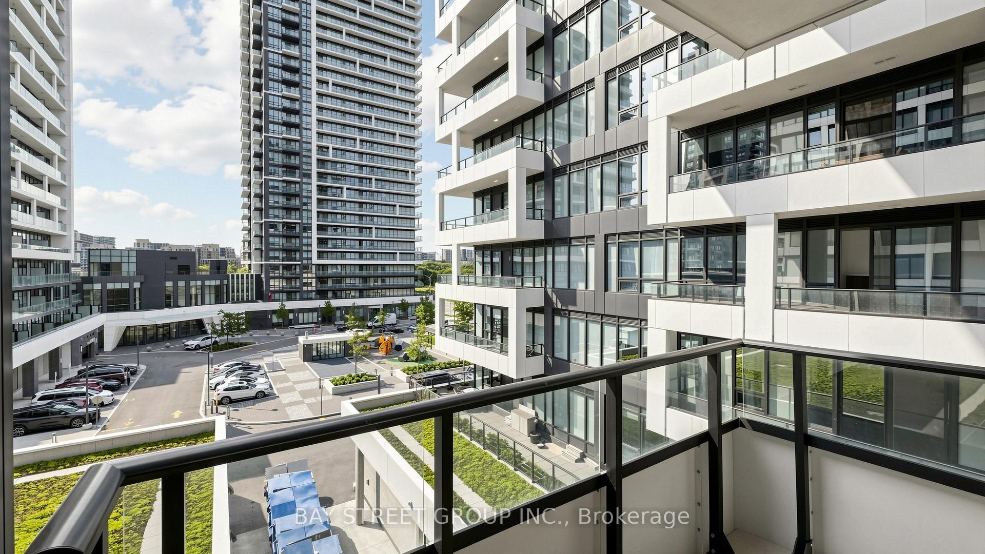 Photo 11 of Unit 528, 38 Water Walk Drive, Markham, Unionville — HOMEH