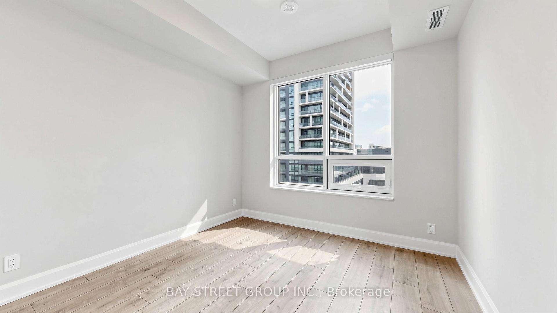 Photo 13 of Unit 528, 38 Water Walk Drive, Markham, Unionville — HOMEH