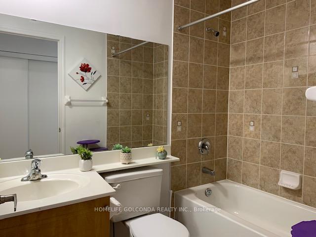 Photo 8 of Unit Ph07, 330 Red Maple Road, Richmond Hill, Langstaff — HOMEH