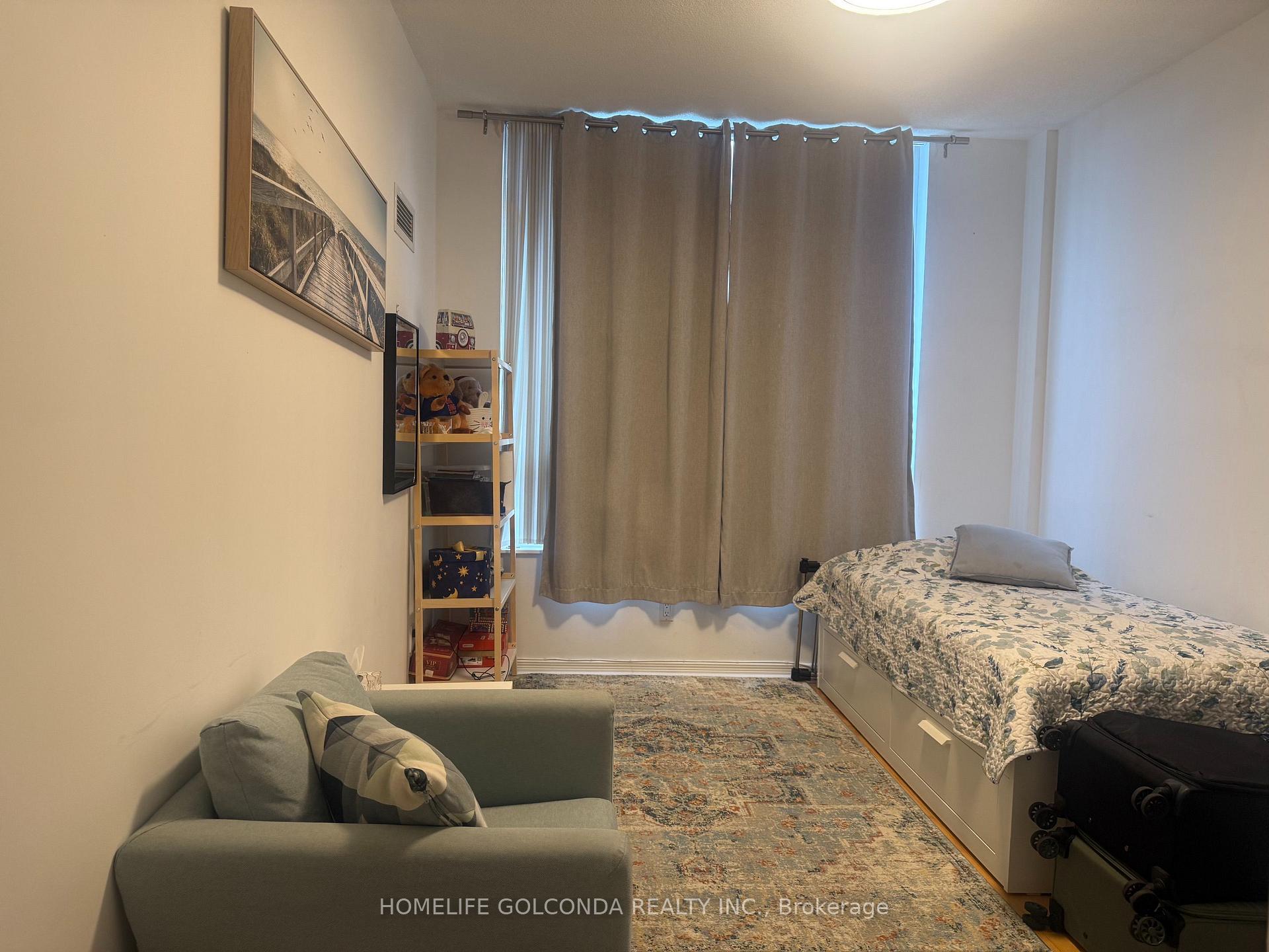 Photo 11 of Unit Ph07, 330 Red Maple Road, Richmond Hill, Langstaff — HOMEH
