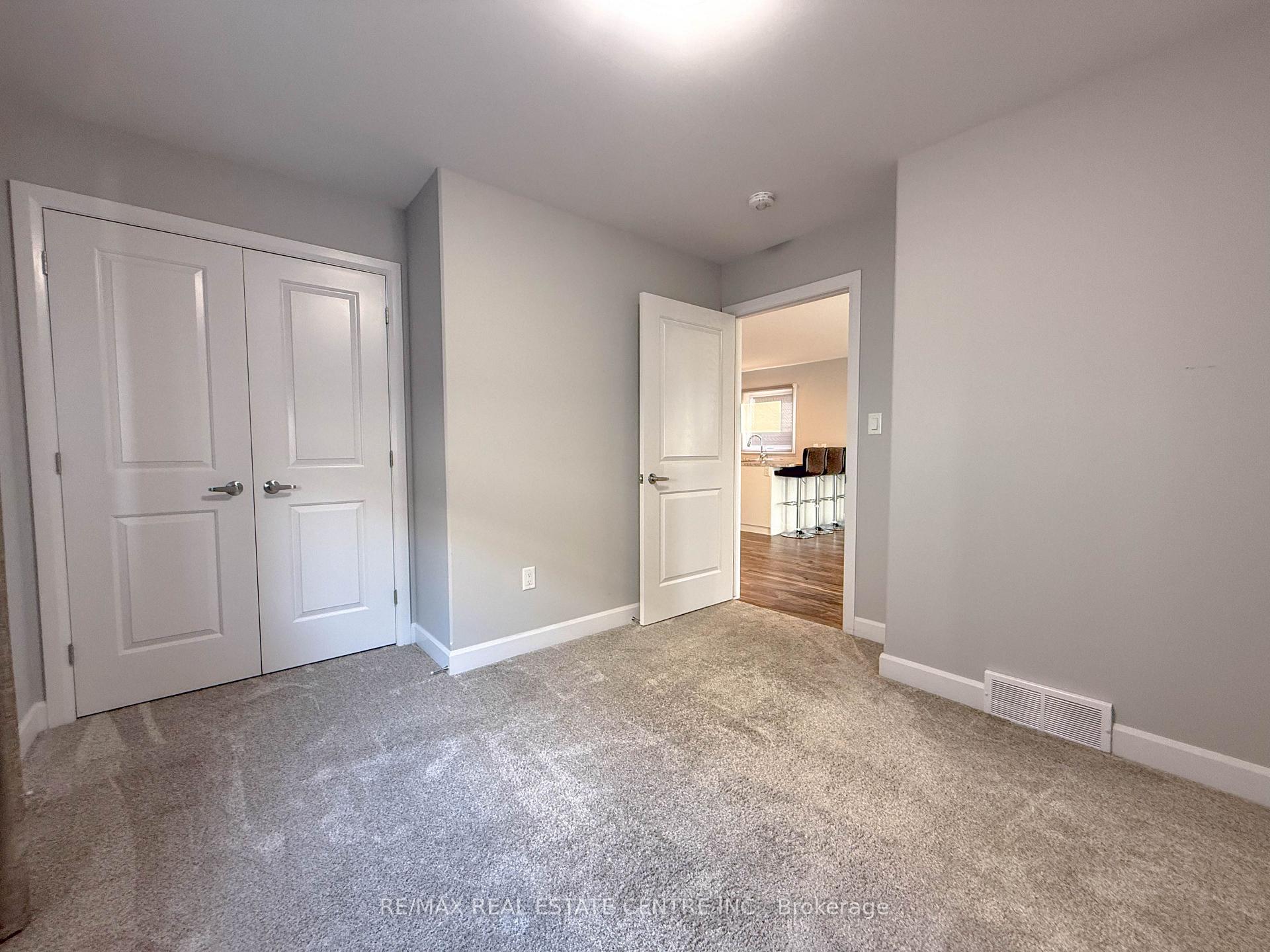 Photo 11 of 77 Moonstone Crescent, Chatham-Kent, Chatham — HOMEH