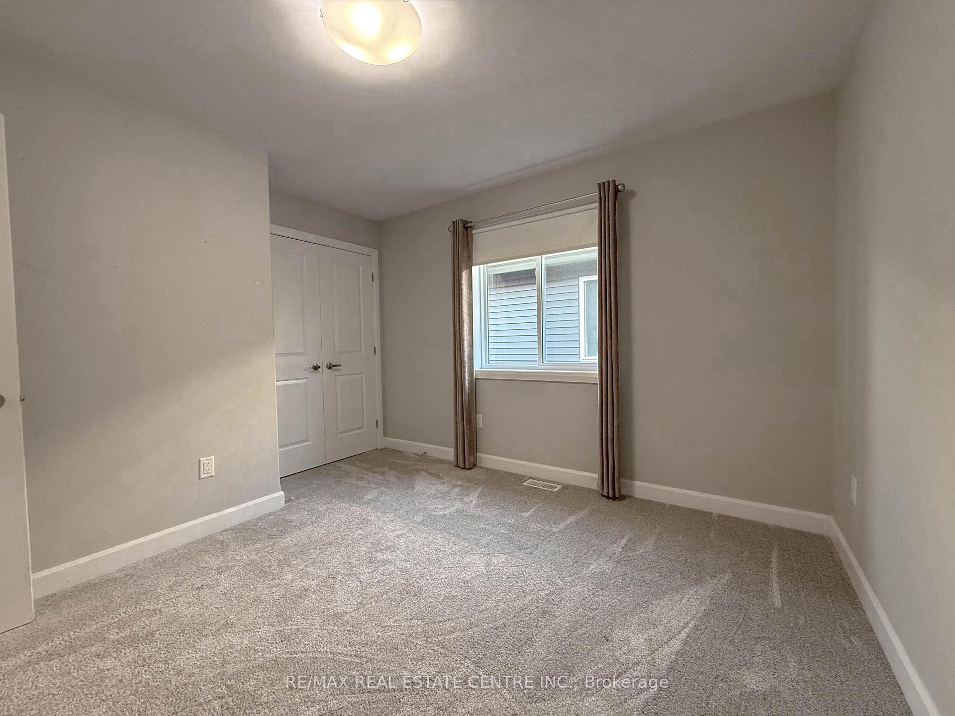 Photo 18 of 77 Moonstone Crescent, Chatham-Kent, Chatham — HOMEH